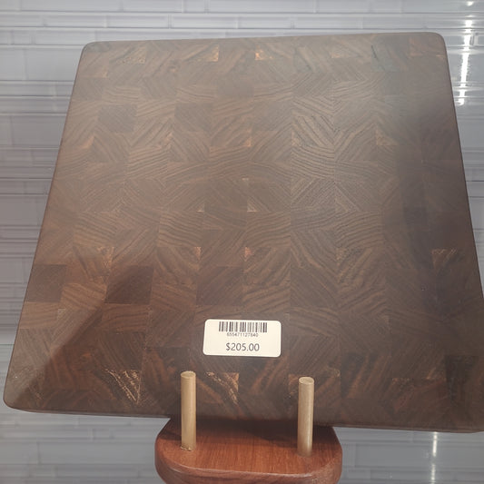 # 16 Charcuterie / Serving Board